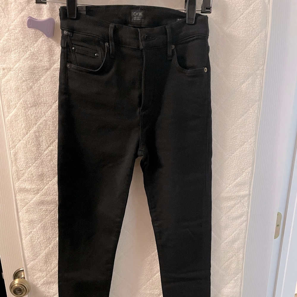Citizens of Humanity Black Jeans. Rocket crop high rise skinny.
